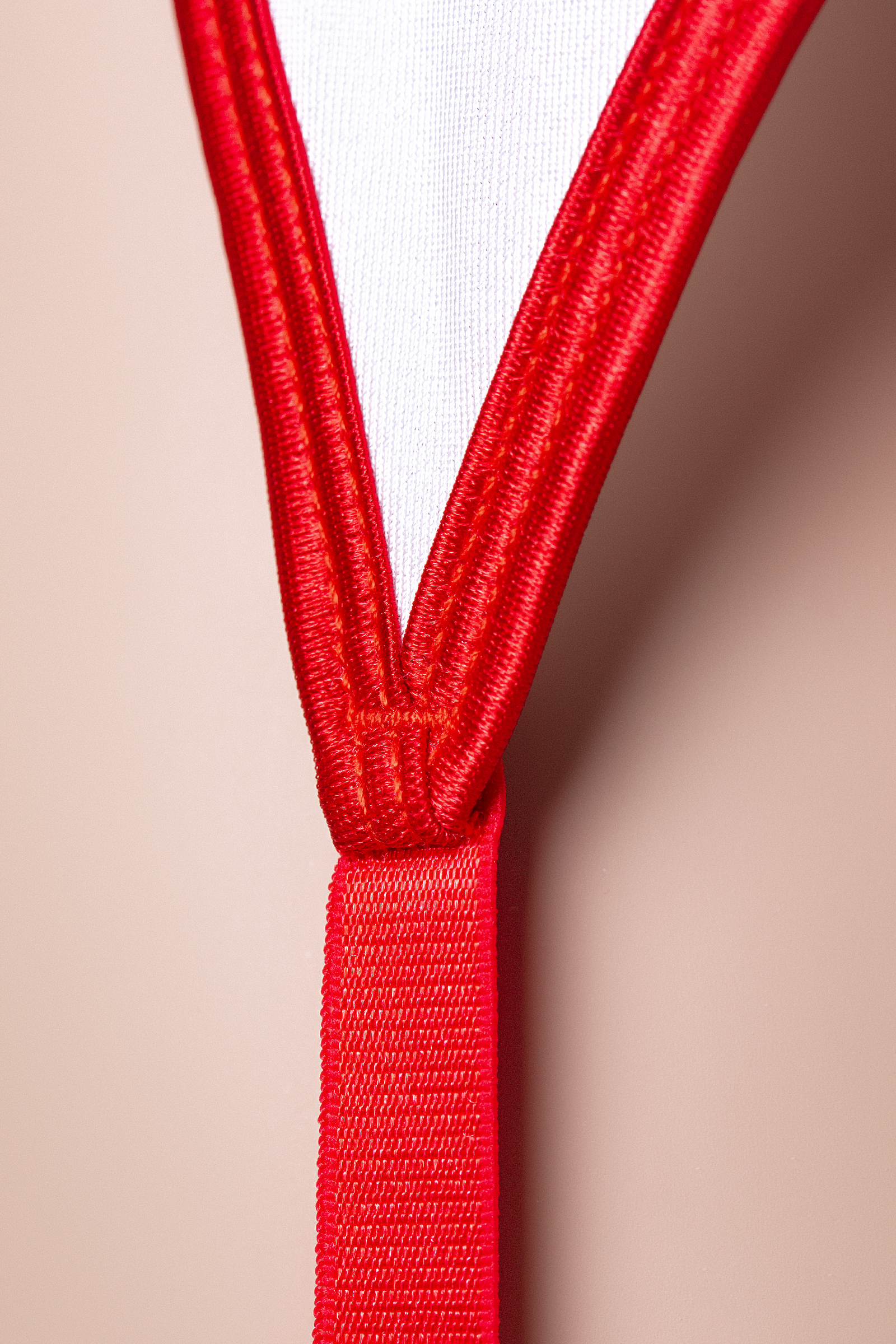 Костюм медсестры Candy Girl Leann (топ, стринги, чулки), бело-красный, OS. Фото N9